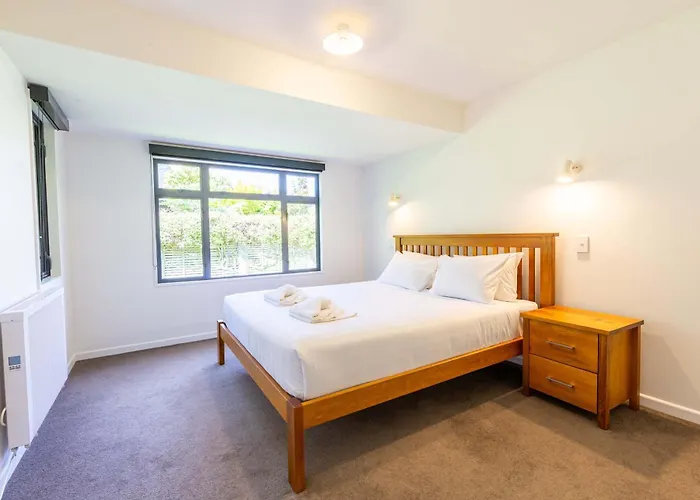 Holiday home Modern Little Oak Retreat Wanaka